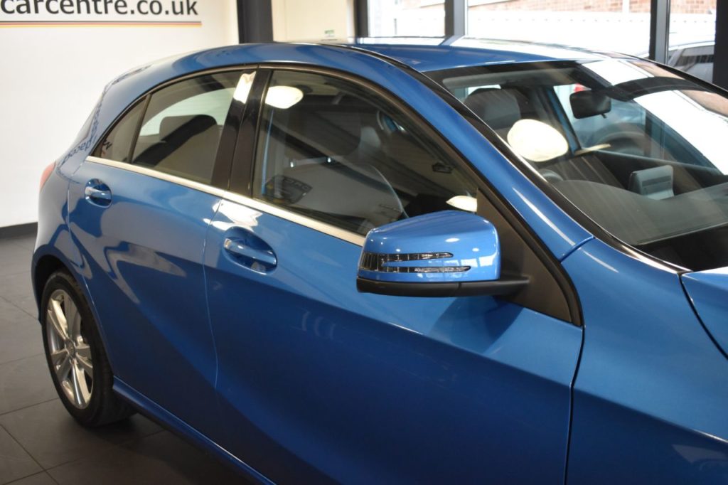 Used_2017_BLUE_MERCEDES-BENZ_A-CLASS_1