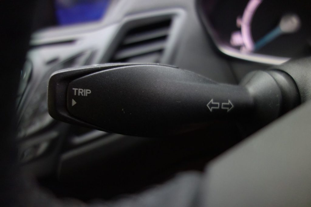 Used_2017_GREY_FORD_FIESTA_1