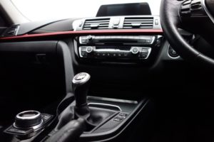 Used_2017_WHITE_BMW_3-SERIES_2