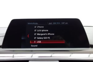 Used_2017_WHITE_BMW_3-SERIES_2