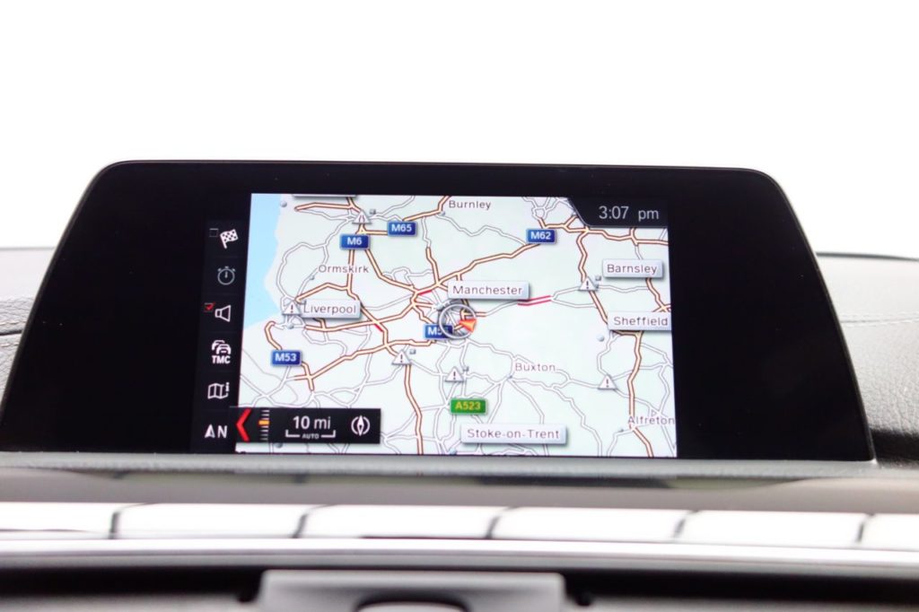 Used_2017_WHITE_BMW_3-SERIES_2