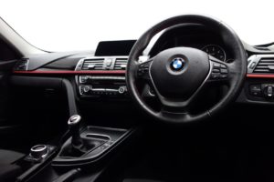 Used_2017_WHITE_BMW_3-SERIES_2