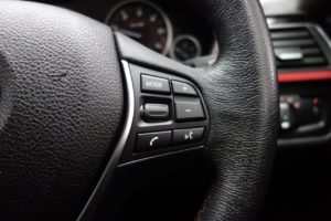 Used_2017_WHITE_BMW_3-SERIES_2