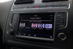 Used_2017_WHITE_VOLKSWAGEN_POLO_1