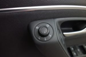 Used_2017_WHITE_VOLKSWAGEN_POLO_1