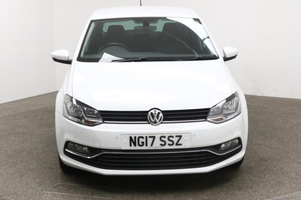 Used_2017_WHITE_VOLKSWAGEN_POLO_1