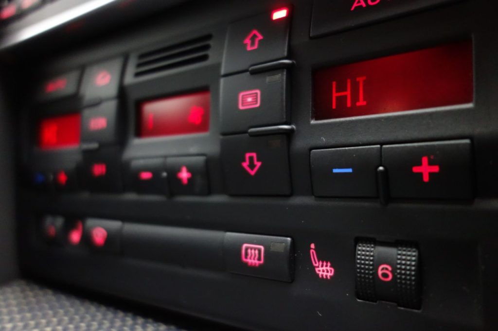 Used_2007_BLACK_AUDI_RS4_4