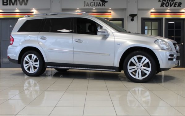 Used 2012 SILVER MERCEDES-BENZ GL CLASS Estate 3.0 GL350 CDI BLUEEFFICIENCY 5d 265 BHP (reg. 2012-07-12) for sale in Cheadle