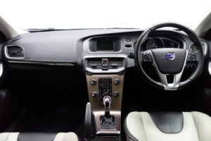 Used_2014_BLACK_VOLVO_V40_1