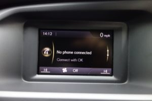Used_2014_BLACK_VOLVO_V40_1