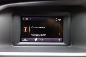 Used_2014_BLACK_VOLVO_V40_1