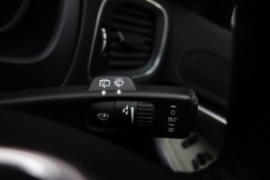 Used_2014_BLACK_VOLVO_V40_1