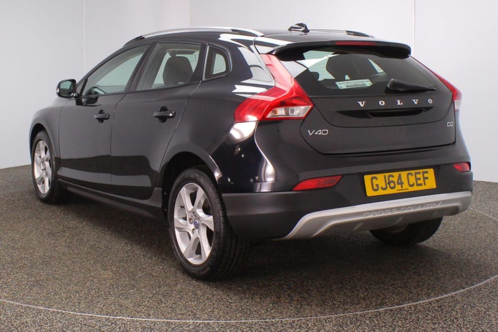 Used_2014_BLACK_VOLVO_V40_1