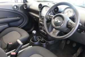 Used_2014_WHITE_MINI_COUNTRYMAN_1