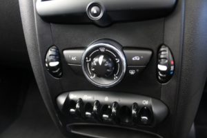Used_2014_WHITE_MINI_COUNTRYMAN_1
