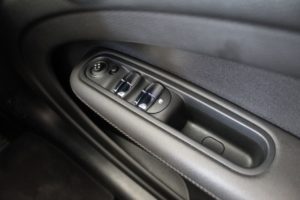 Used_2014_WHITE_MINI_COUNTRYMAN_1