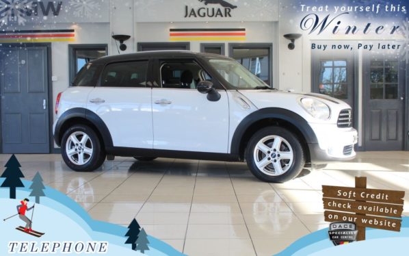Used 2014 WHITE MINI COUNTRYMAN Hatchback 1.6 COOPER 5d 122 BHP (reg. 2014-03-31) for sale in Cheadle