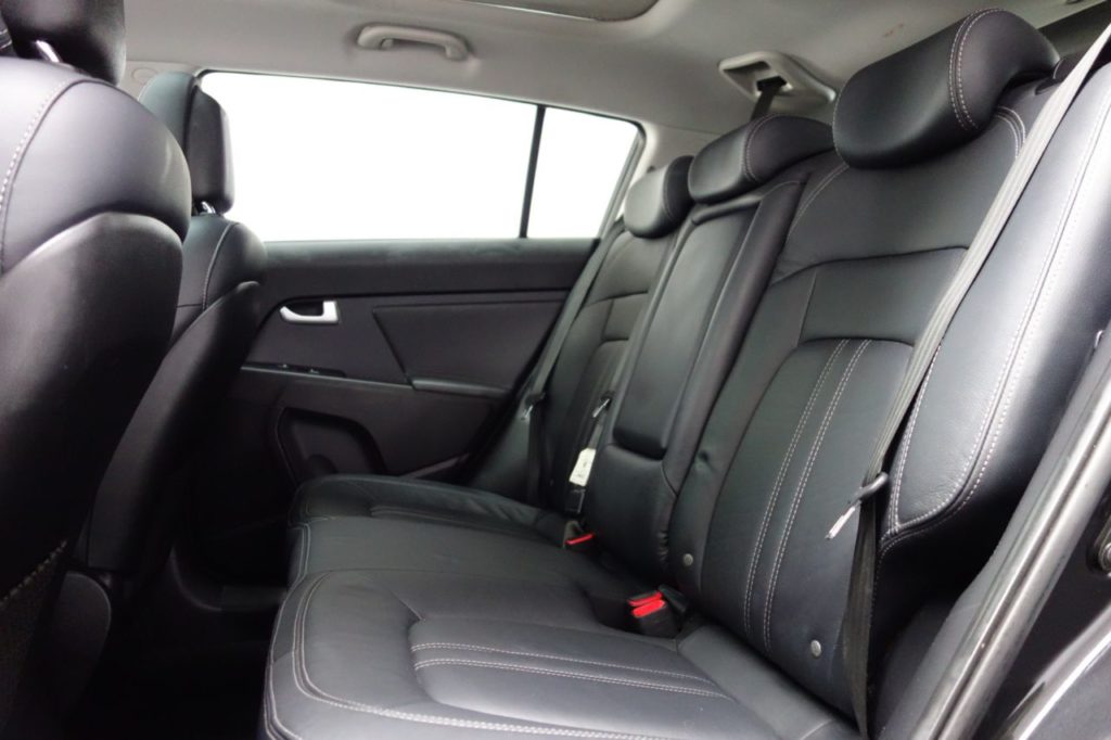 Used_2015_BLACK_KIA_SPORTAGE_2