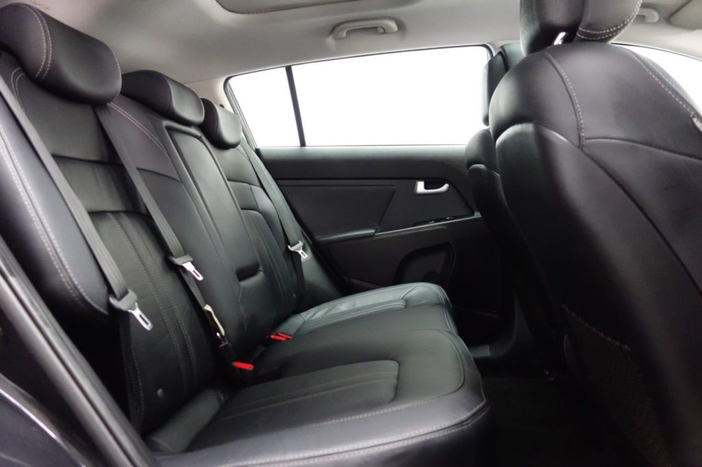 Used_2015_BLACK_KIA_SPORTAGE_2