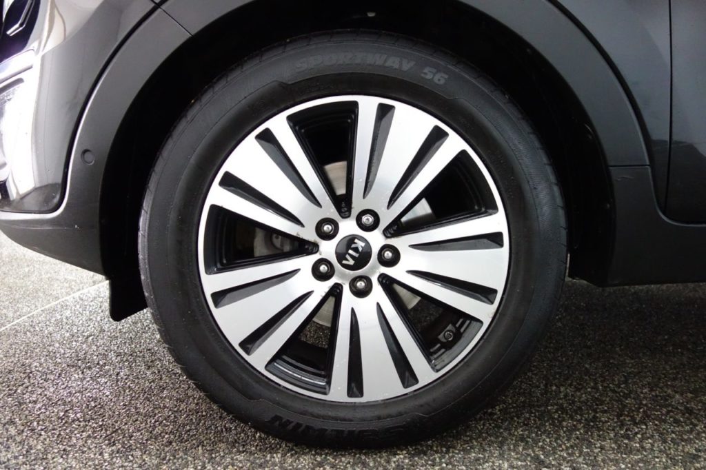 Used_2015_BLACK_KIA_SPORTAGE_2