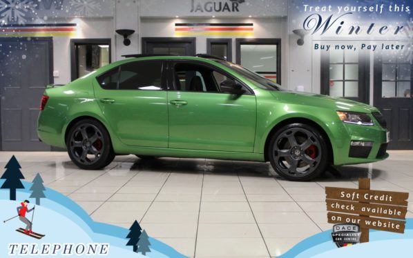 Used 2015 GREEN SKODA OCTAVIA Hatchback 2.0 VRS TSI DSG 5d 218 BHP (reg. 2015-06-23) for sale in Cheadle