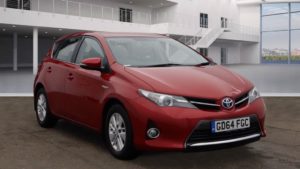 Used 2015 RED TOYOTA AURIS Hatchback 1.8 ICON VVT-I 5d AUTO 99 BHP (reg. 2015-02-06) for sale in Chadderton