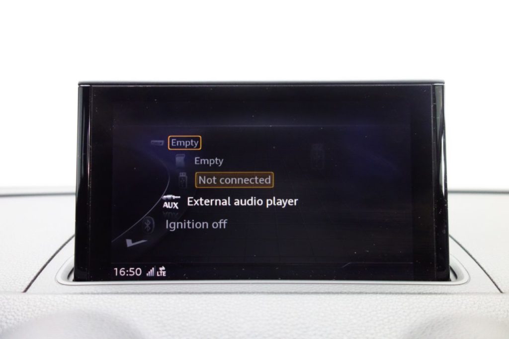 Used_2016_BLACK_AUDI_A3_1