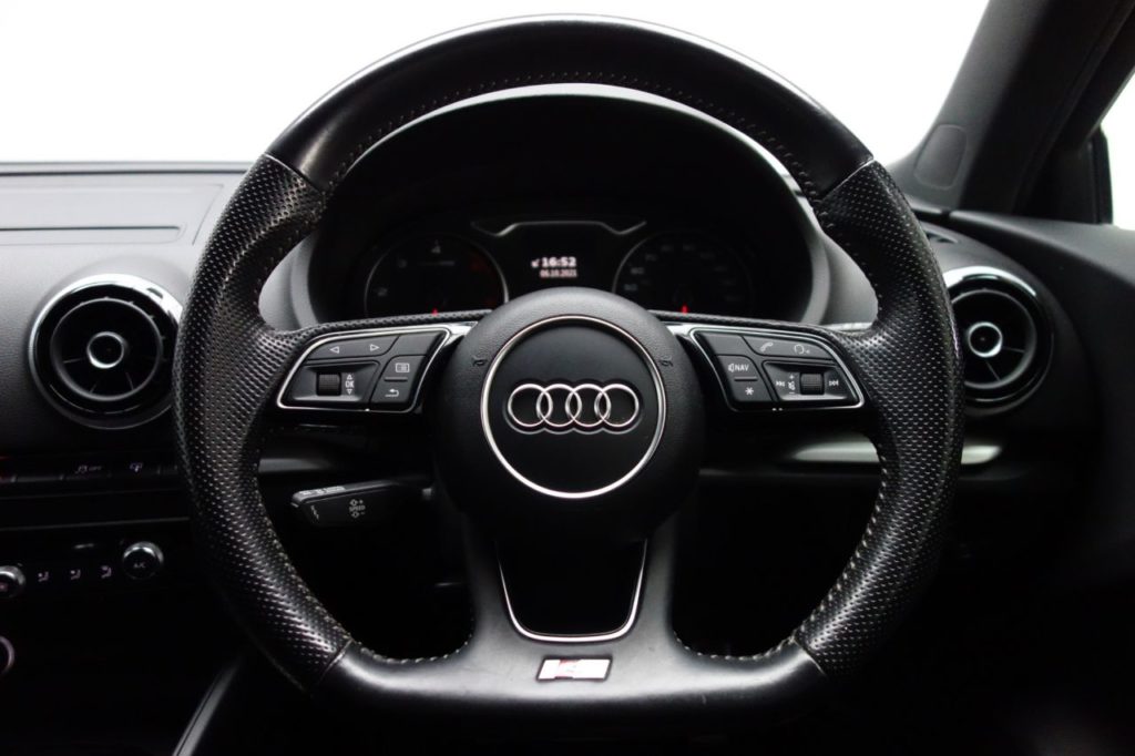 Used_2016_BLACK_AUDI_A3_1