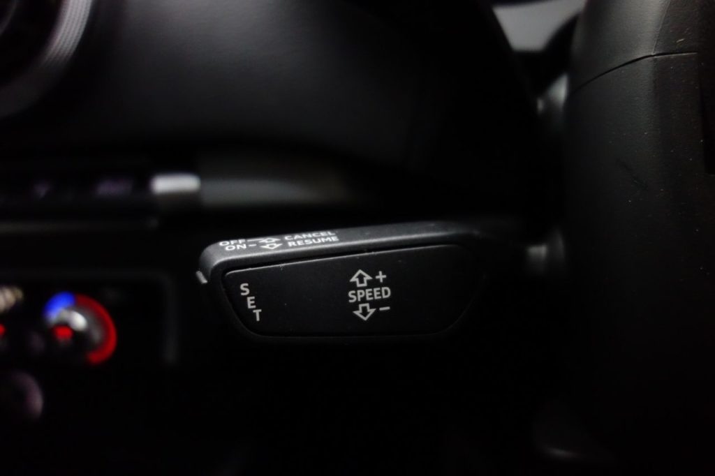 Used_2016_BLACK_AUDI_A3_1