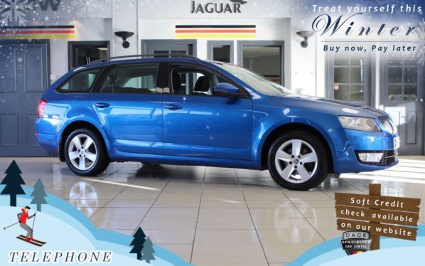 Used 2016 BLUE SKODA OCTAVIA Estate 2.0 SE TDI 5d 148 BHP (reg. 2016-09-23) for sale in Cheadle