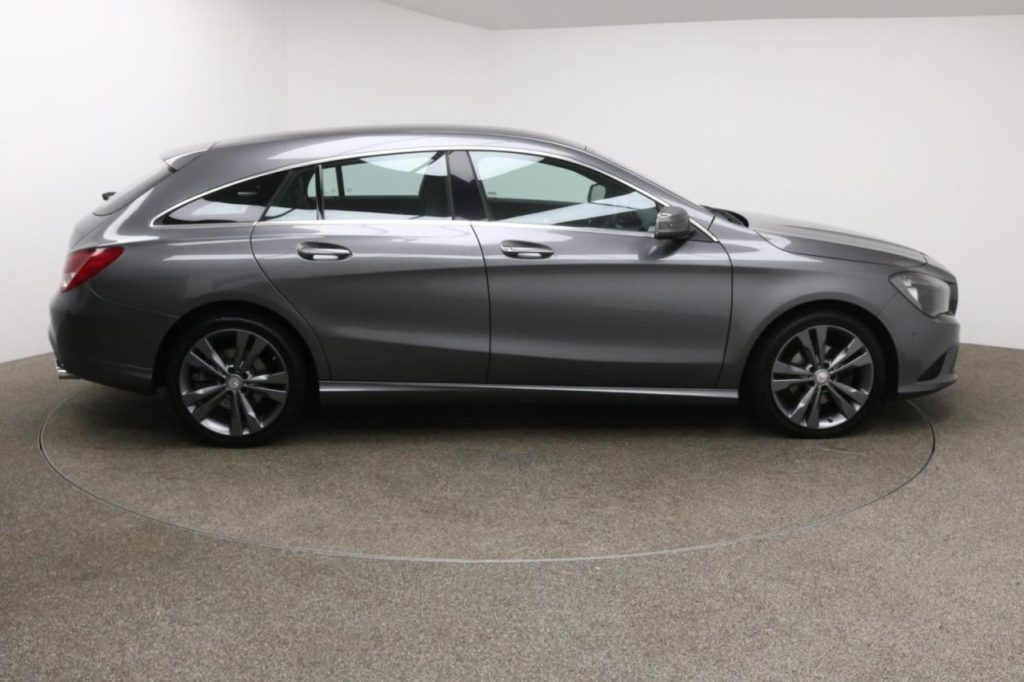 Used_2016_GREY_MERCEDES-BENZ_CLA_2