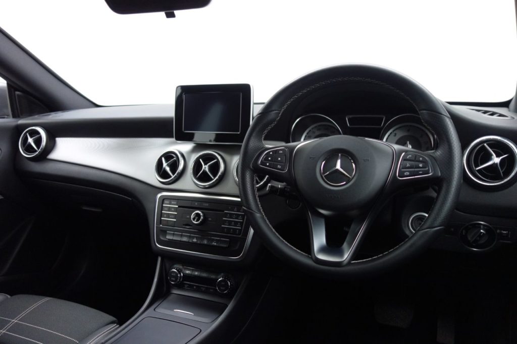 Used_2016_GREY_MERCEDES-BENZ_CLA_2