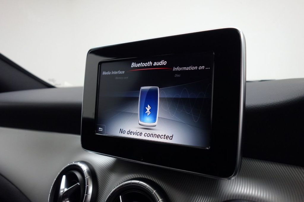 Used_2016_GREY_MERCEDES-BENZ_CLA_2