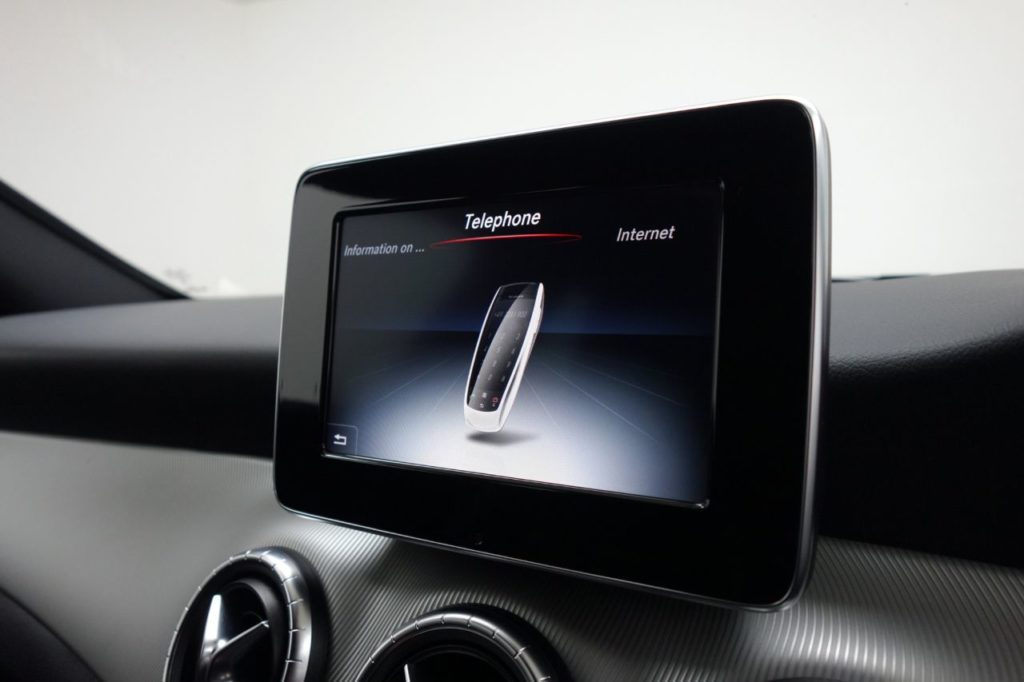Used_2016_GREY_MERCEDES-BENZ_CLA_2
