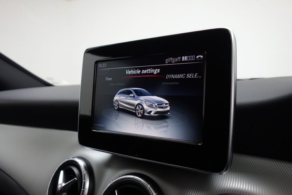 Used_2016_GREY_MERCEDES-BENZ_CLA_2