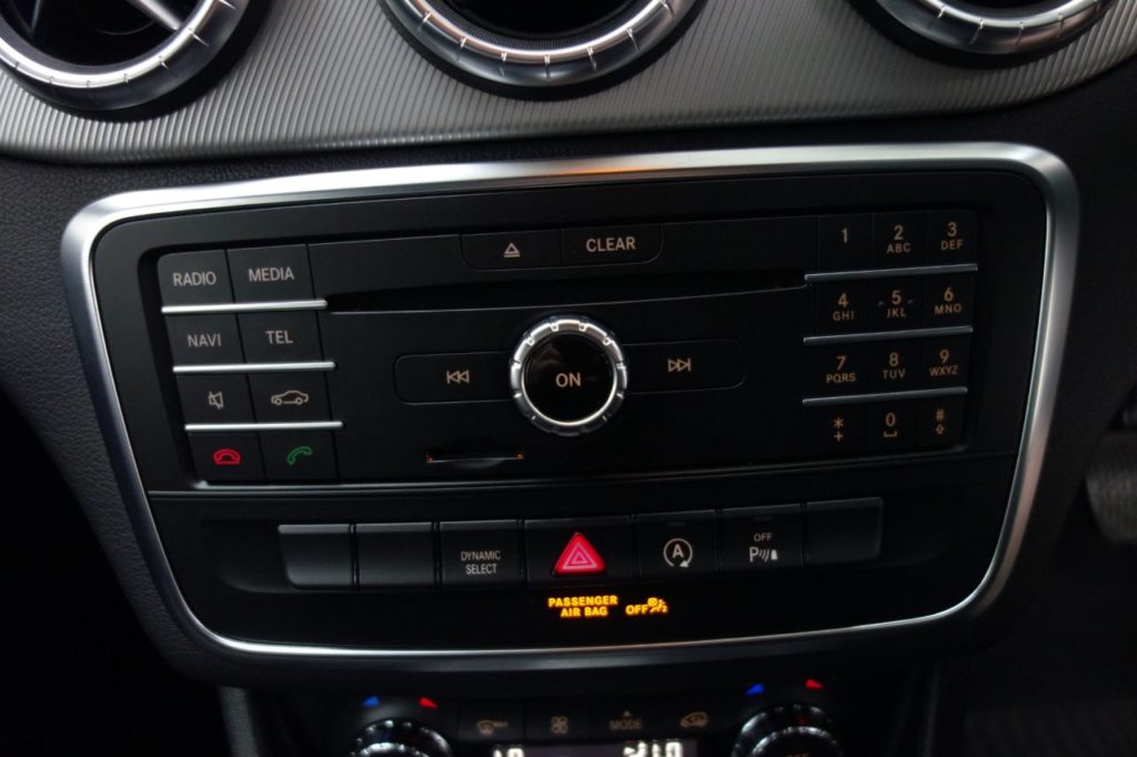 Used_2016_GREY_MERCEDES-BENZ_CLA_2