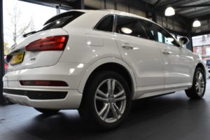 Used_2016_WHITE_AUDI_Q3_1