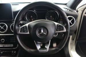 Used_2016_WHITE_MERCEDES-BENZ_A-CLASS_1