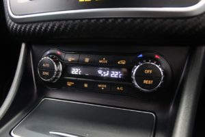 Used_2016_WHITE_MERCEDES-BENZ_A-CLASS_1