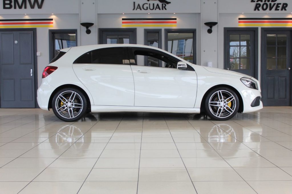 Used_2016_WHITE_MERCEDES-BENZ_A-CLASS_1