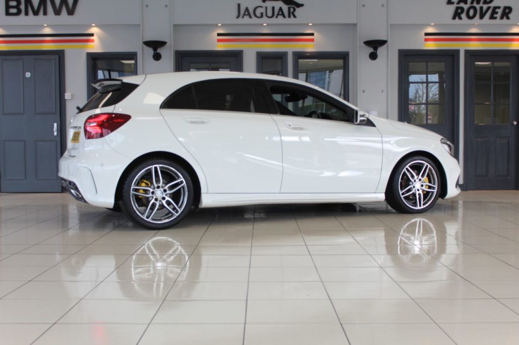 Used_2016_WHITE_MERCEDES-BENZ_A-CLASS_1