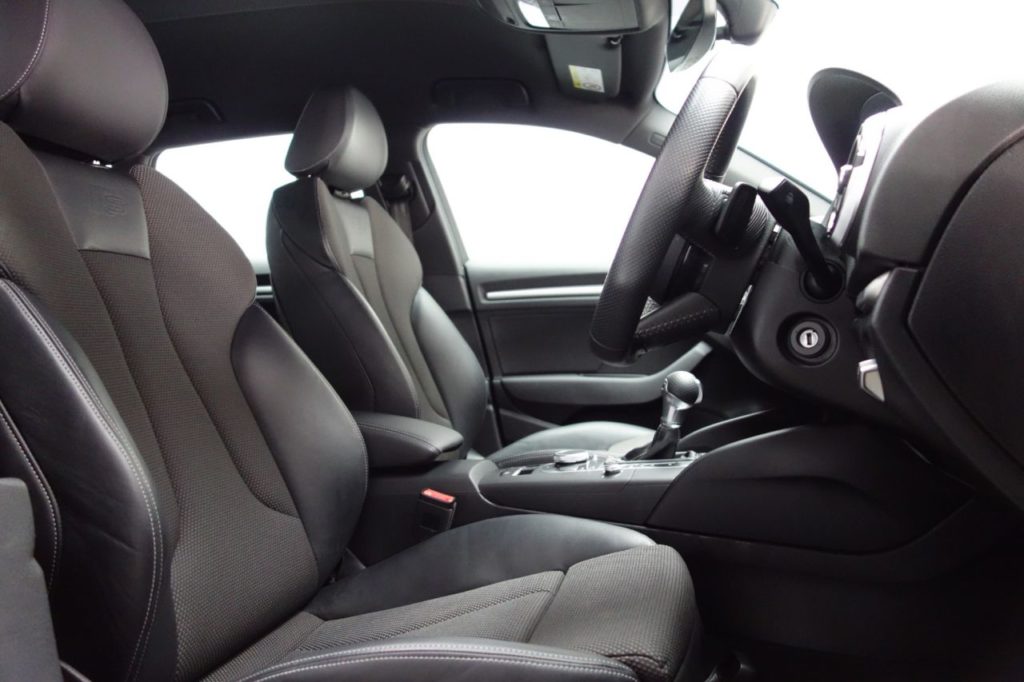 Used_2017_BLACK_AUDI_A3_1