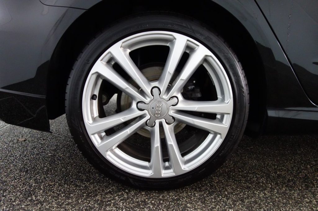 Used_2017_BLACK_AUDI_A3_1