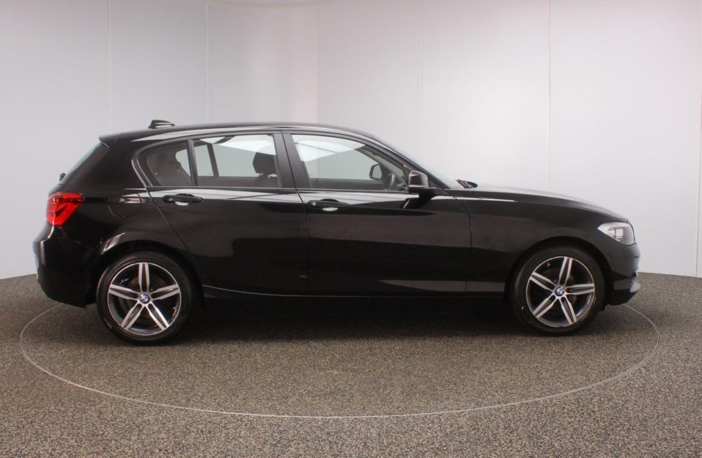 Used_2017_BLACK_BMW_1-SERIES_1