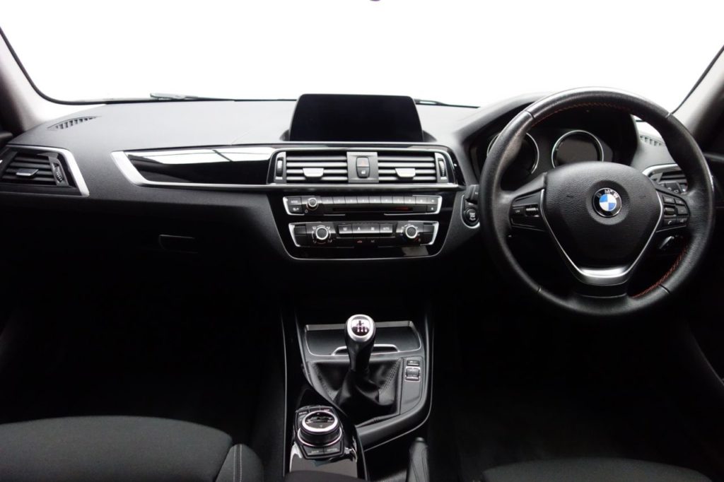 Used_2017_BLACK_BMW_1-SERIES_1