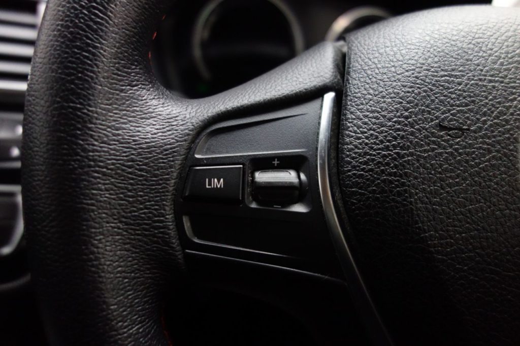 Used_2017_BLACK_BMW_1-SERIES_1