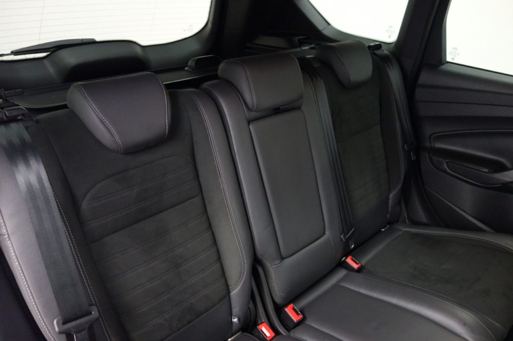 Used_2017_BLACK_FORD_KUGA_2
