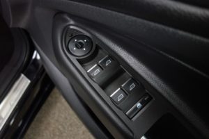Used_2017_BLACK_FORD_KUGA_2