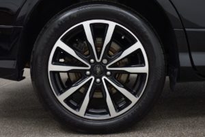 Used_2017_BLACK_FORD_KUGA_2