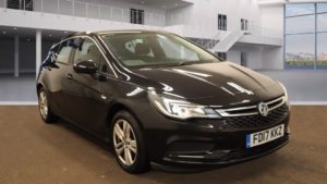 Used 2017 BLACK VAUXHALL ASTRA Hatchback 1.6 TECH LINE CDTI ECOFLEX S/S 5d 108 BHP (reg. 2017-08-22) for sale in Chadderton